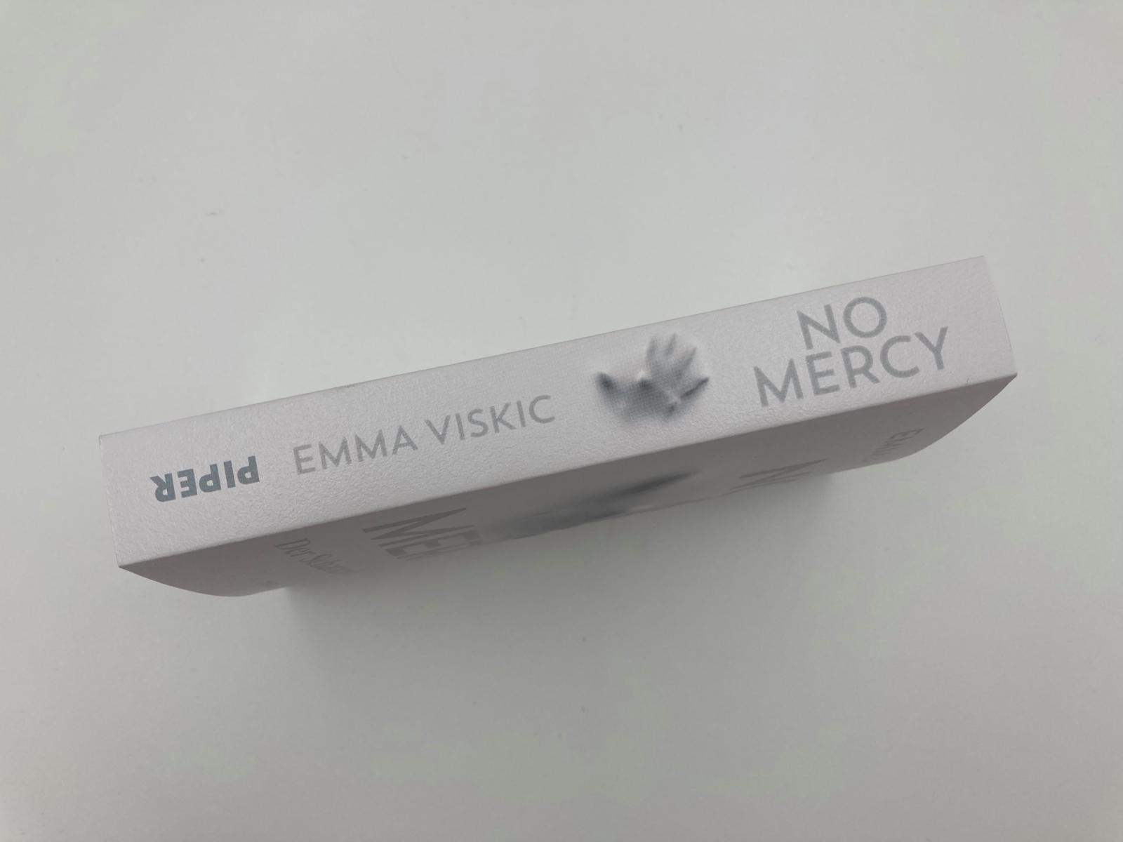 No Mercy – Der Schatten der Angst (Band 4) - Thriller (Mängelexemplar)