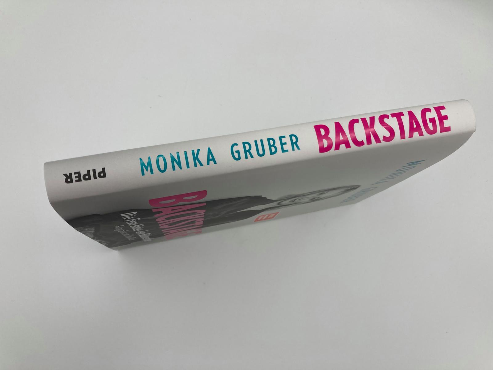 Backstage - Die Frau hinter dem Bühnentier (Mängelexemplar)