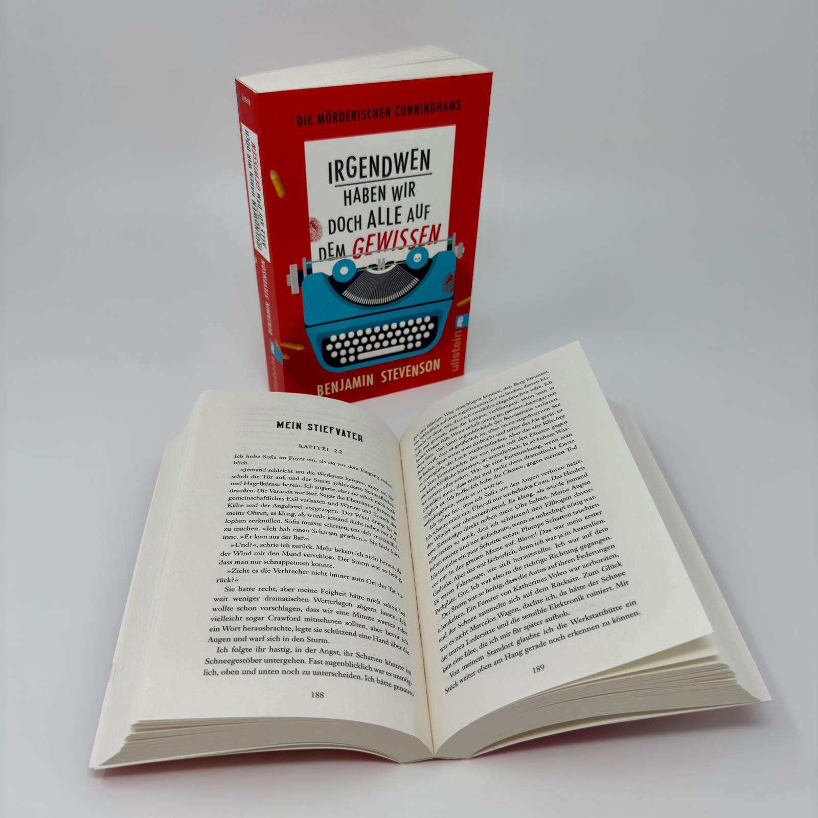Die mörderischen Cunninghams. Irgendwen haben wir doch alle auf dem Gewissen (Die mörderischen Cunninghams 1) (Mängelexemplar)
