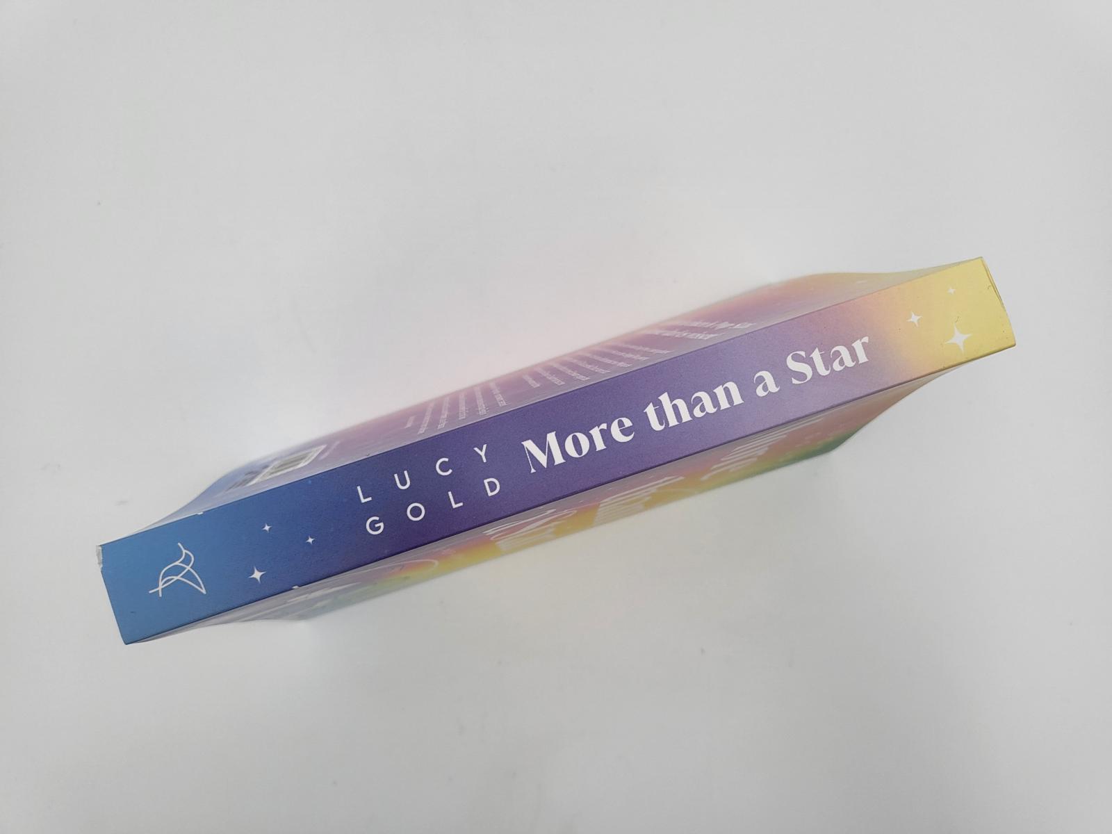 More than a Star - K-Pop-Roman (Mängelexemplar)